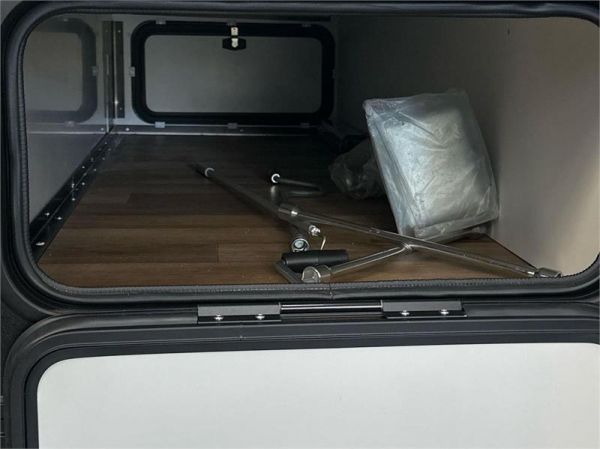 2025 On The Move Caravans Infinity 6.3F Caravan image