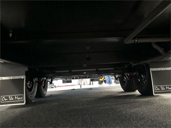 2025 On The Move Caravans Infinity 6.3F Caravan image