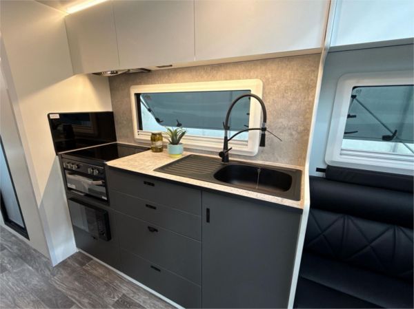 2025 On The Move Caravans Storm 7.2 Caravan image