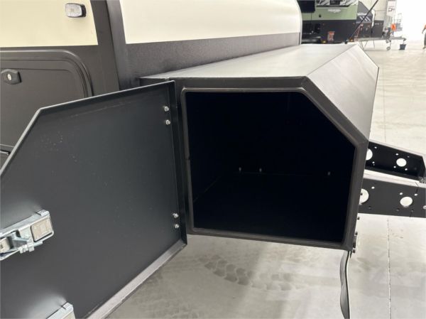 2025 On The Move Caravans Storm 7.2 Caravan image