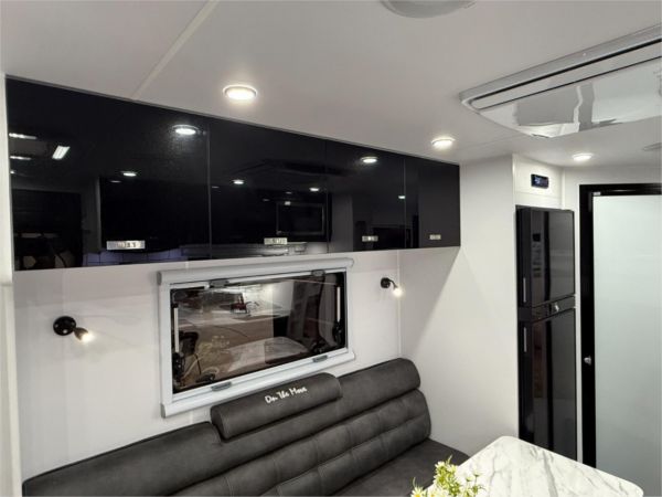 2025 On The Move Caravans Traxx Tourer 20'6 Wide Bunks Caravan image