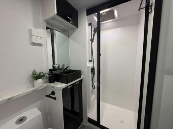 2025 On The Move Caravans Traxx Tourer 20'6 Wide Bunks Caravan image