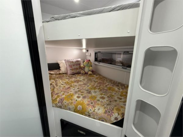 2025 On The Move Caravans Traxx Tourer 20'6 Wide Bunks Caravan image