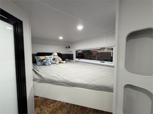 2025 On The Move Caravans Traxx Tourer 20'6 Wide Bunks Caravan image