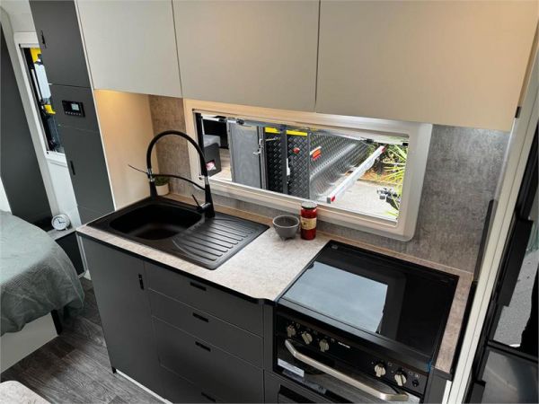 2025 On The Move Caravans Storm 5.5 Caravan image