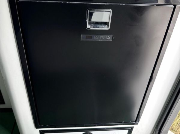 2025 On The Move Caravans Crossfire 4.7 Caravan image