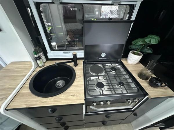 2025 Van Cruiser Caravans Fury Rd HTO 16'10 Caravan image