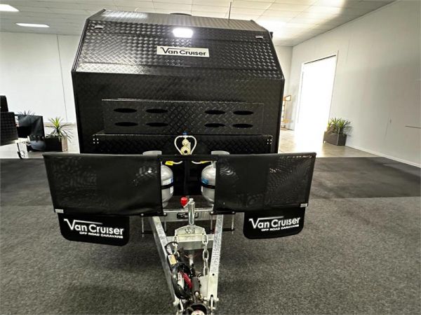 2025 Van Cruiser Caravans X Rogue 17'10 Caravan image