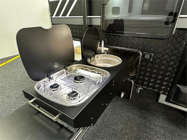 2025 Van Cruiser Caravans X Rogue 17'10 Caravan image