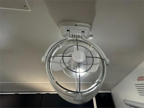 2025 Van Cruiser Caravans X Rogue 17'10 Caravan image