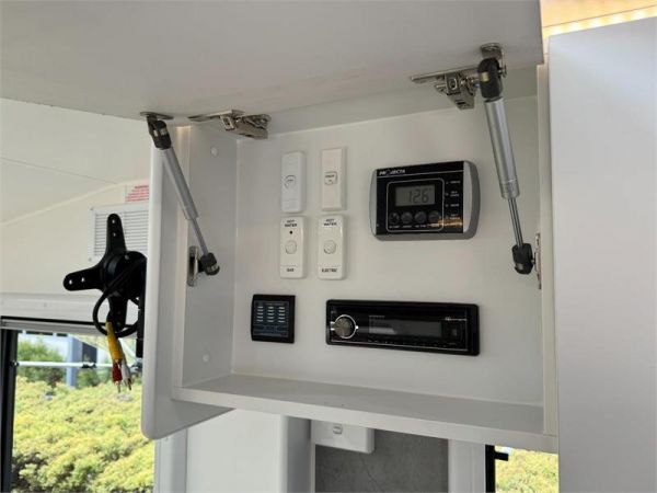 2025 Network RV Caravans Terrain Tuff 17'6 Rear Door Caravan image