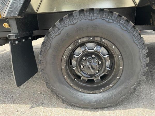 2025 On The Move Caravans Traxx Off-Road 17' Centre Door Caravan image