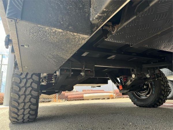 2025 On The Move Caravans Traxx Off-Road 17' Centre Door Caravan image