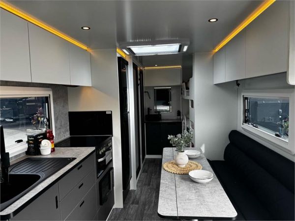 2025 On The Move Caravans Infinity 6.3F Caravan image