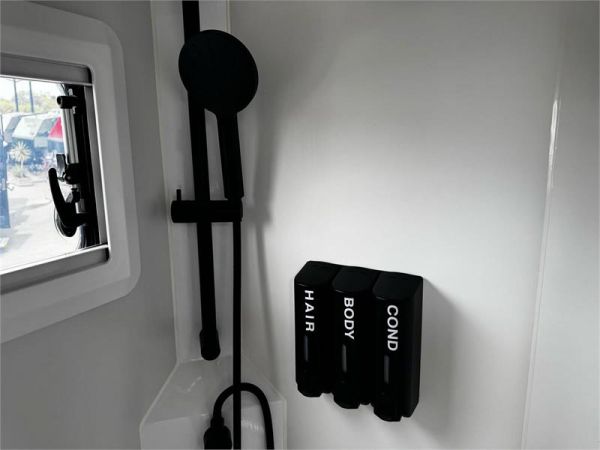 2025 On The Move Caravans Infinity 6.3F Caravan image