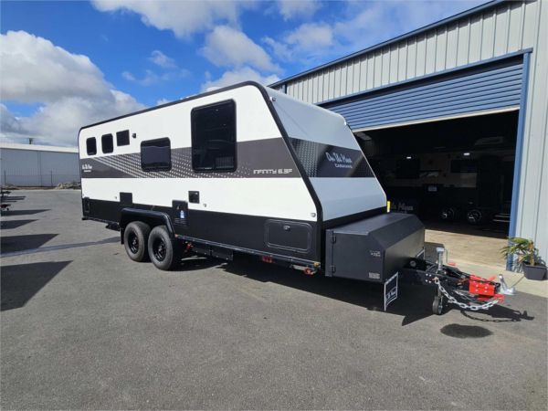 2025 On The Move Caravans Infinity 6.3F Caravan image