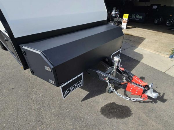 2025 On The Move Caravans Infinity 6.3F Caravan image