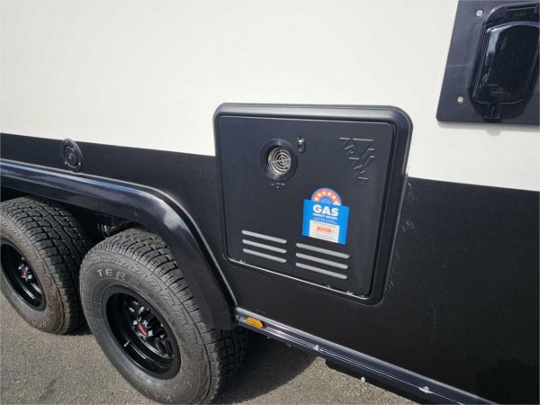 2025 On The Move Caravans Infinity 6.3F Caravan image