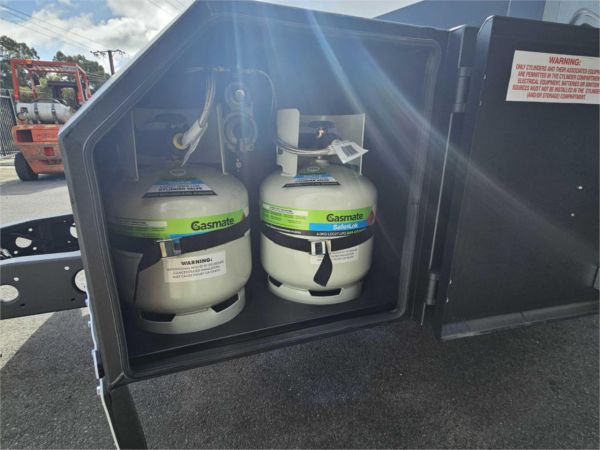 2025 On The Move Caravans Infinity 6.3F Caravan image