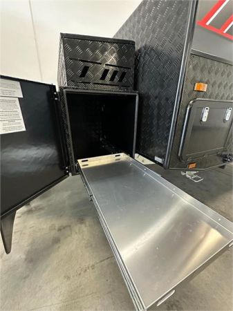 2025 Van Cruiser Caravans X MACHINE HTO Caravan image