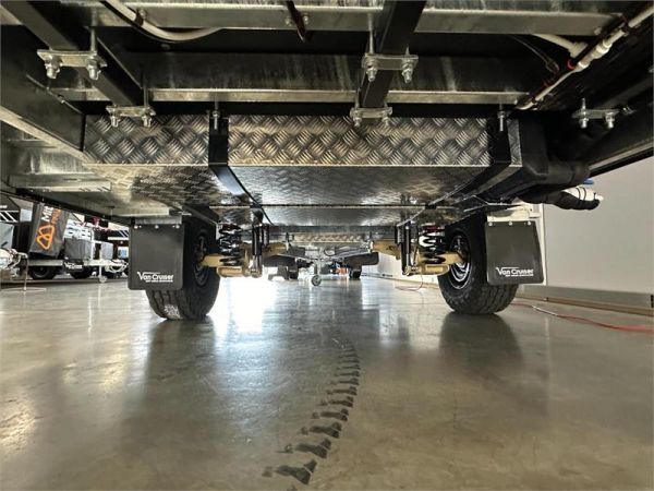 2025 Van Cruiser Caravans X MACHINE HTO Caravan image