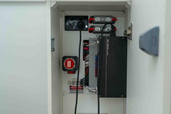 2025 On The Move Caravans Infinity 6.3 Caravan image