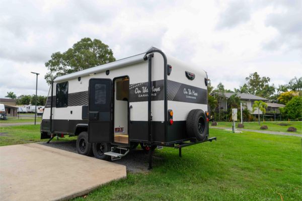 2025 On The Move Caravans Infinity 6.3 Caravan image