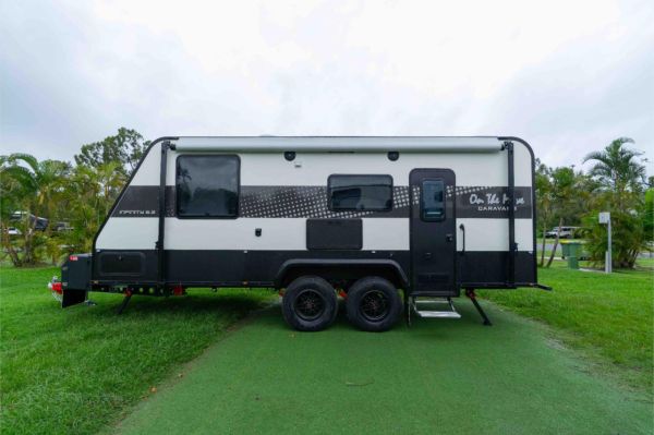 2025 On The Move Caravans Infinity 6.3 Caravan image