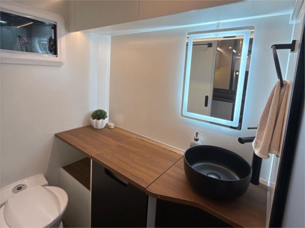 2025 On The Move Caravans Storm 6.3 Caravan image