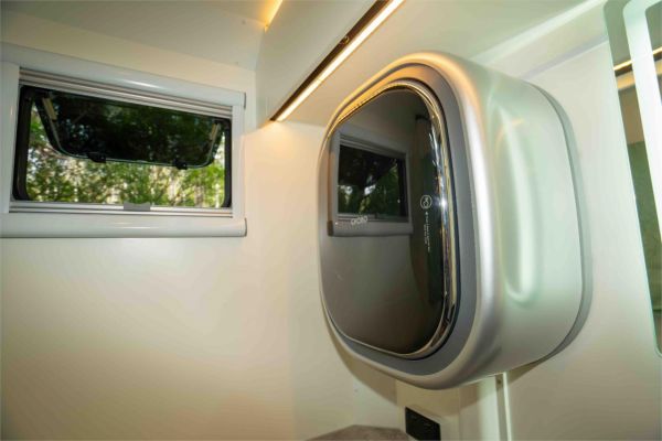 2025 On The Move Caravans Adventure 5.5 Caravan image