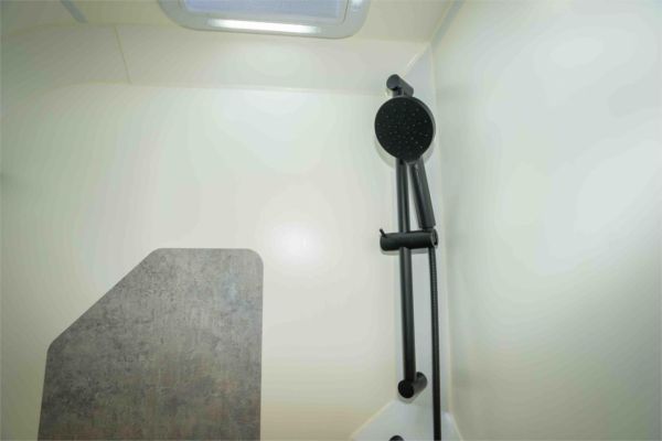 2025 On The Move Caravans Adventure 5.5 Caravan image