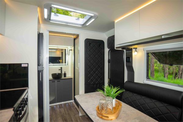 2025 On The Move Caravans Adventure 5.5 Caravan image