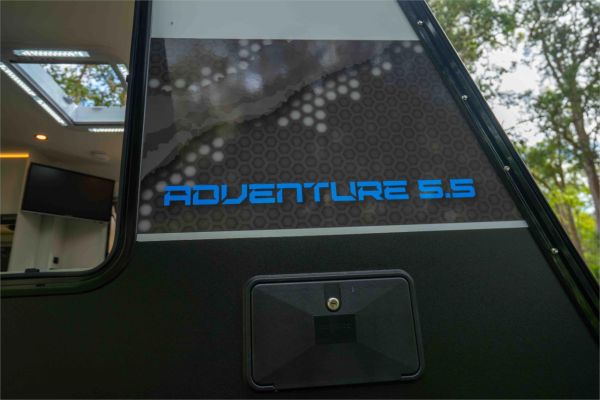 2025 On The Move Caravans Adventure 5.5 Caravan image