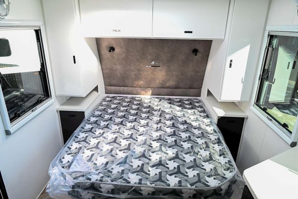 2025 Design RV Stryker Caravan image