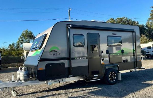 2025 Snowy River Src17 Bonus $3000 Accessories Caravan L SHAPE SEATING image