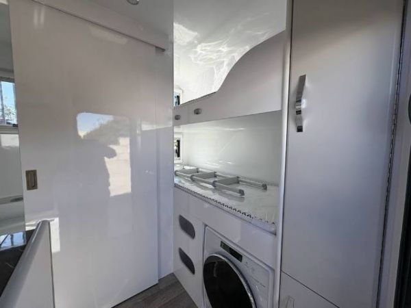 2025 Snowy River Srt18F 2 Bunk Caravan SRT-18F image