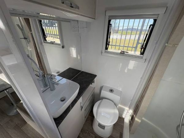 2025 Snowy River Srt18F 2 Bunk Caravan SRT-18F image