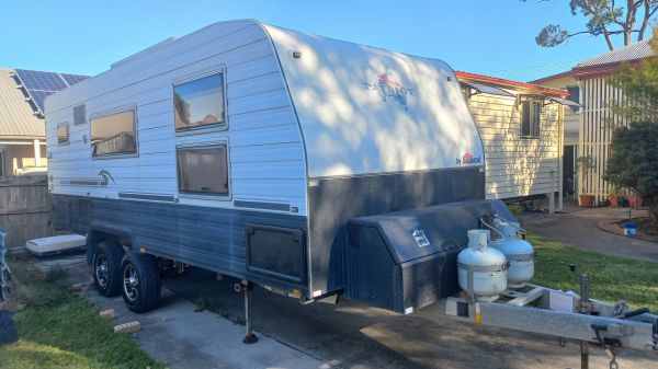 2013 Sunland Patriot Offroad Off Road Caravan image