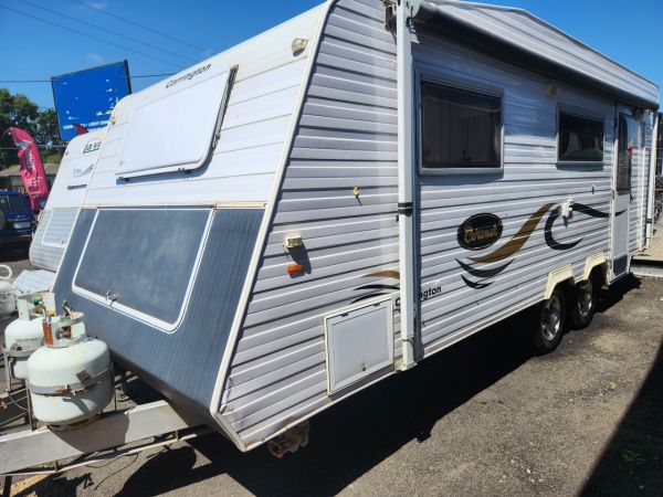 2010 Coronet Carrington Caravan image