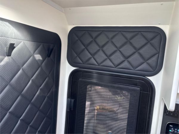 2025 On The Move Caravans Adventure 5.5 Caravan image