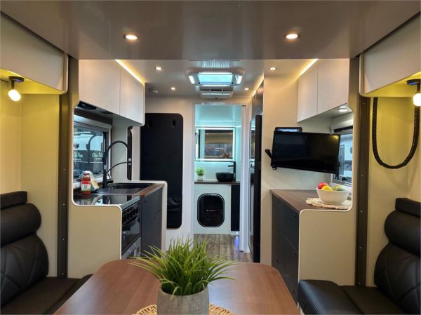 2025 On The Move Caravans Grenade 6.3 Black Edition Caravan image