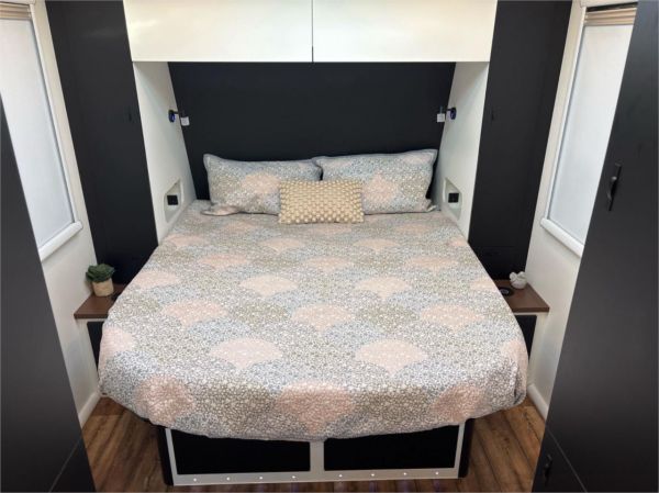 2025 On The Move Caravans Adventure 6.3 Caravan image