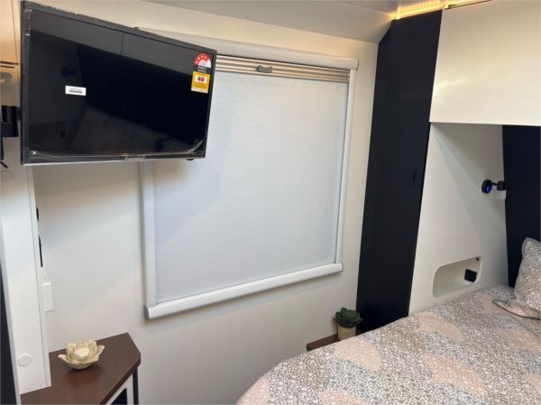 2025 On The Move Caravans Adventure 6.3 Caravan image