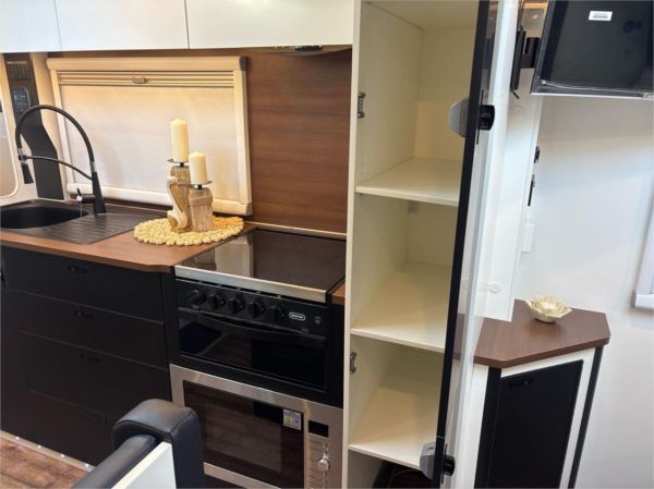 2025 On The Move Caravans Adventure 6.3 Caravan image