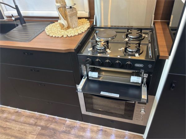 2025 On The Move Caravans Adventure 6.3 Caravan image