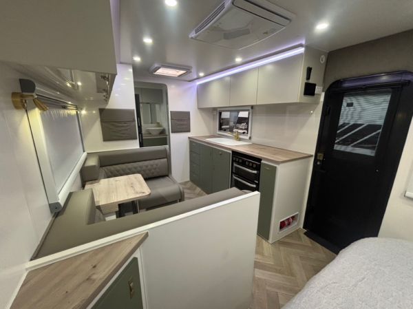 2025 Essential Caravans Outlander Caravan V4 - 20' image