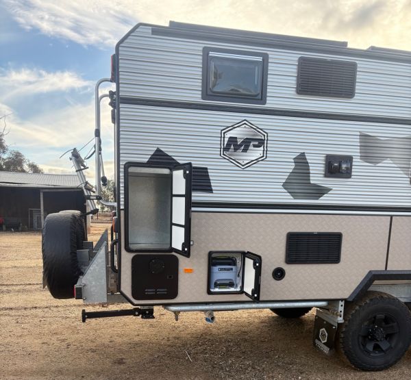 2018 Masterpiece Optimum Extreme Offroad Off Road Caravan image
