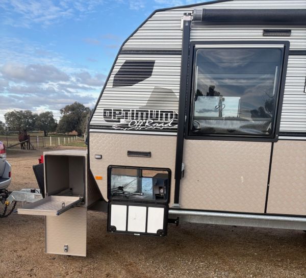 2018 Masterpiece Optimum Extreme Offroad Off Road Caravan image