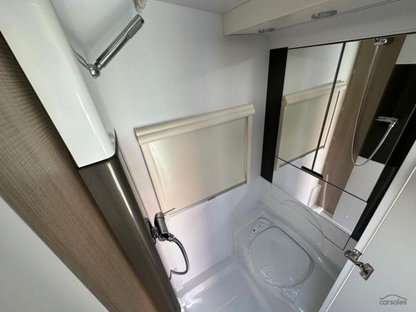 2025 Adria Action 361 Lt image