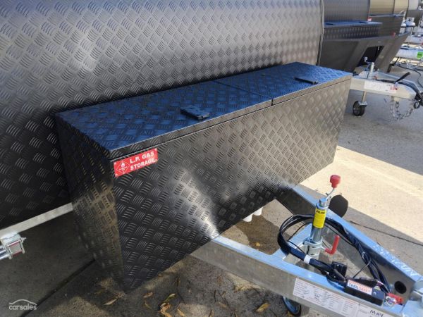 2025 New Age Caravans Manta Ray MR18ER Couples Van MY25 PRICE REDUCED! image